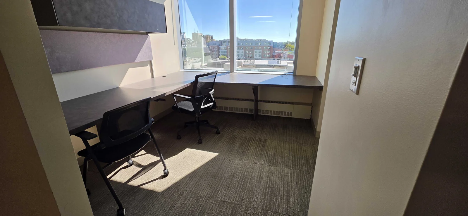 LocalWorks rockville coworking desk and shared workspace