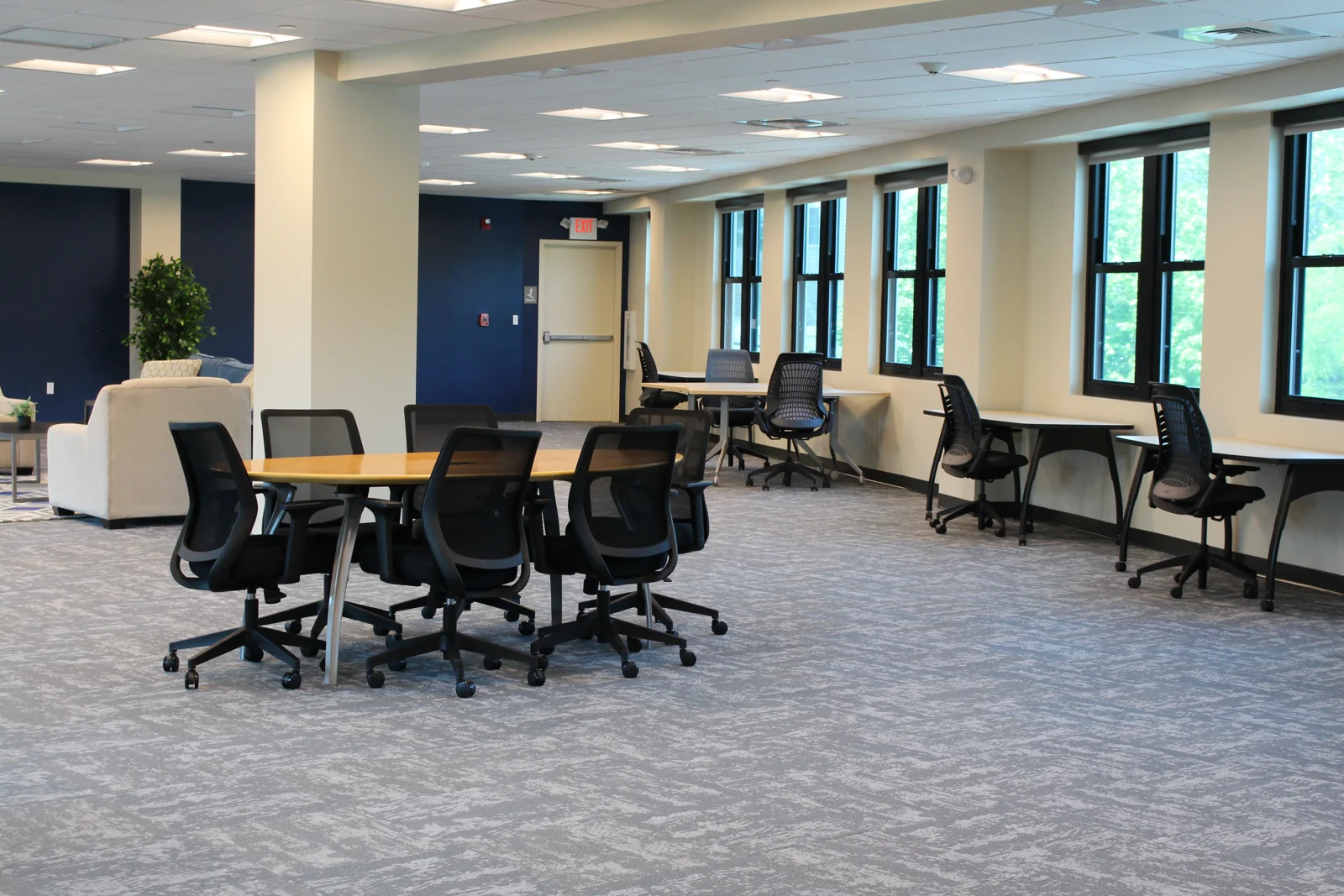 LocalWorks marblehead coworking desk and shared workspace