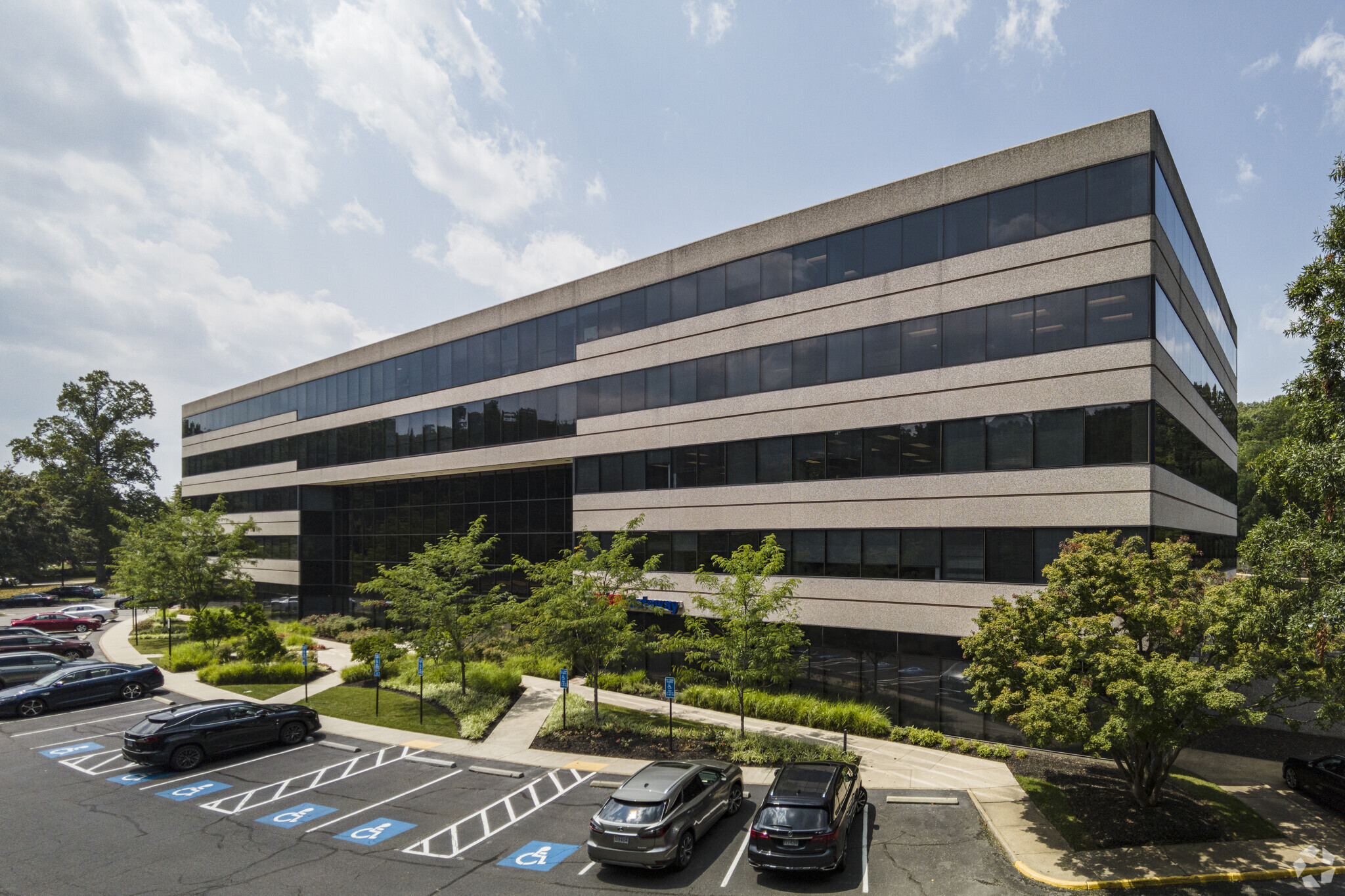 Office Space in Fairfax VA by LocalWorks